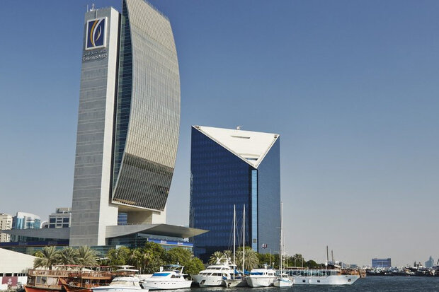 UAE warns of shift to yuan amid dollar shortages
