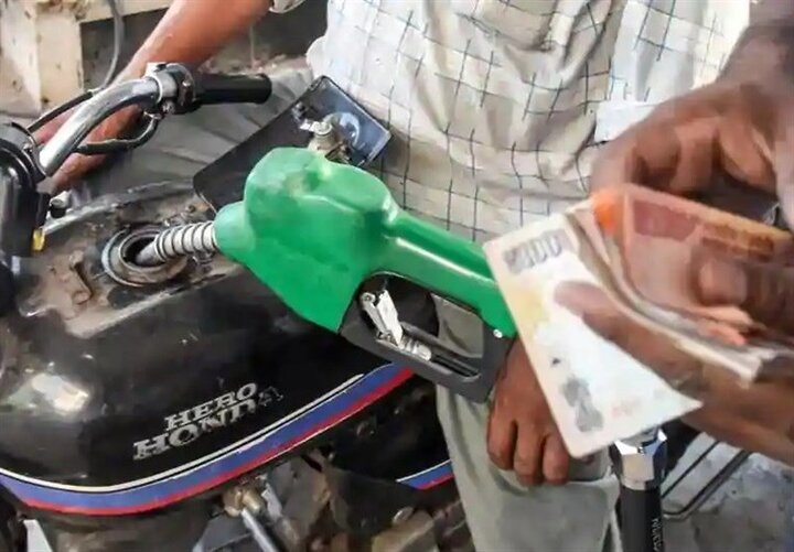 Indian retailers raise fuel rates against due to Iran war