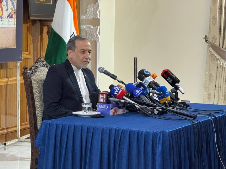 Iran ready for war or negotiations: Araghchi