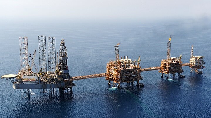 Iran’s oil exports unstoppable: senior lawmaker