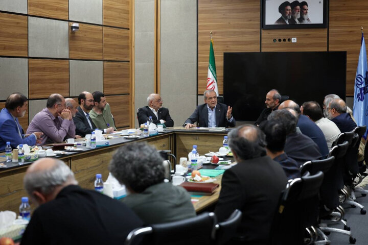 No decision adopted without Leader’s permission: Pezeshkian