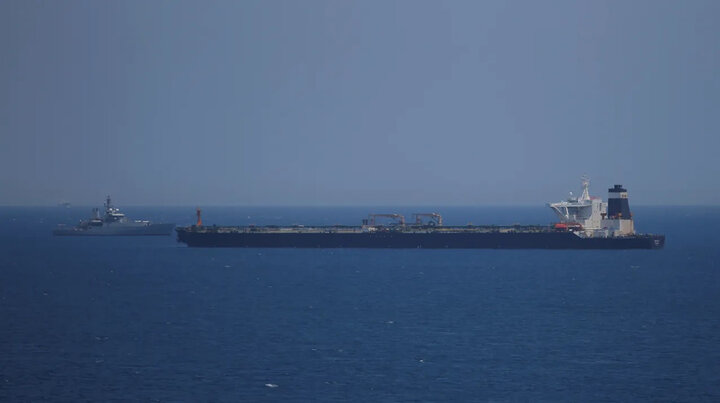11 Iranian ships break through US naval blockade: report