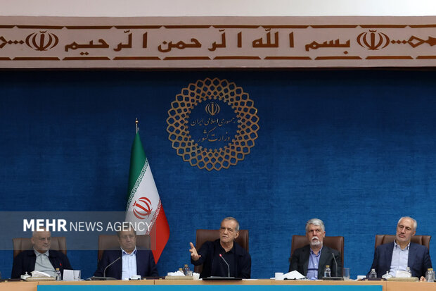Iranian negotiators comply with Leader’s guidlines: Pres.