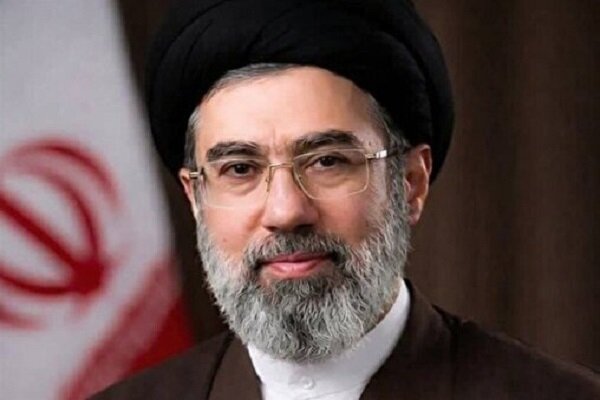 Leader pardons, commutes sentences of 2,000 Iranian convicts