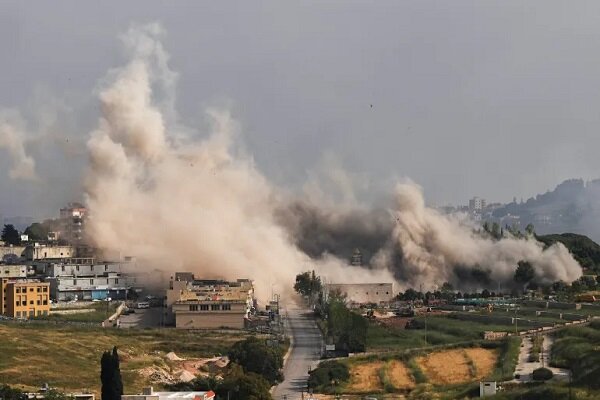 VIDEO: Israeli fighter jets bombard Kafr Tebnit in Lebanon