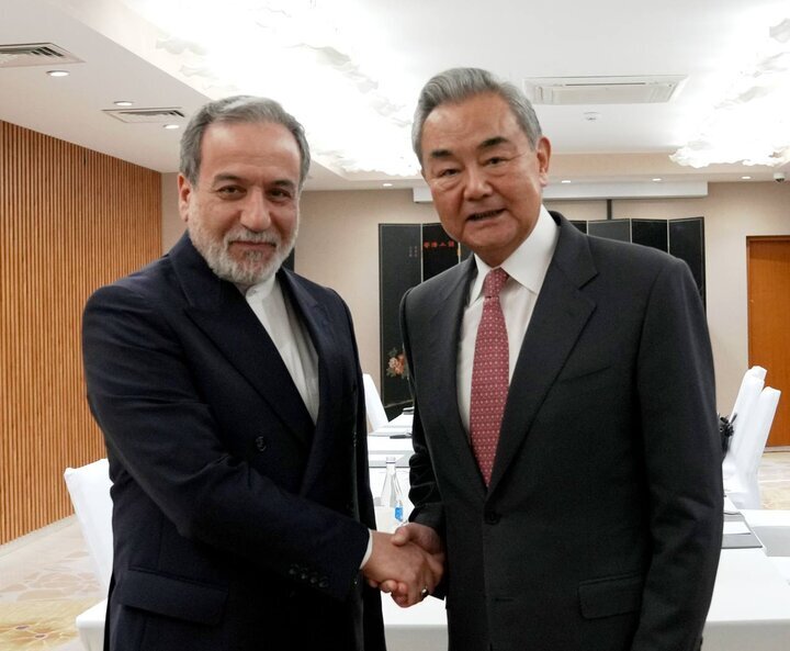China offers assistance, support for West Asia peace