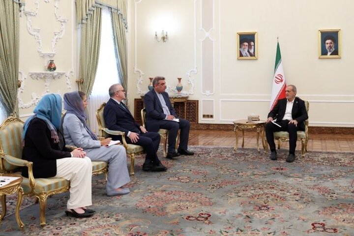 Iran seeks deeper ties with Dublin, broader Coop. with Europe