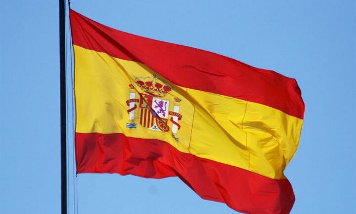 Trump orders cutting off all trade with Spain