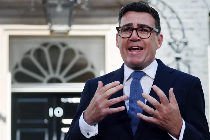 UK premier announces new cabinet lineup