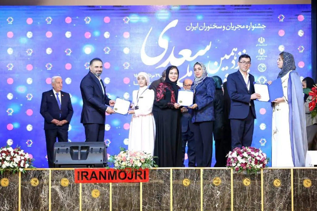 ستیا خدادادی‌نیا هنرمند نوجوان مسجدسلیمانی در جشنواره‌های هنری