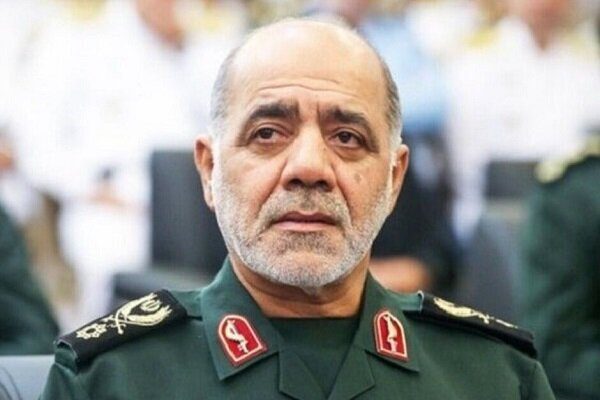 Iran’s military chief honors medical personnel