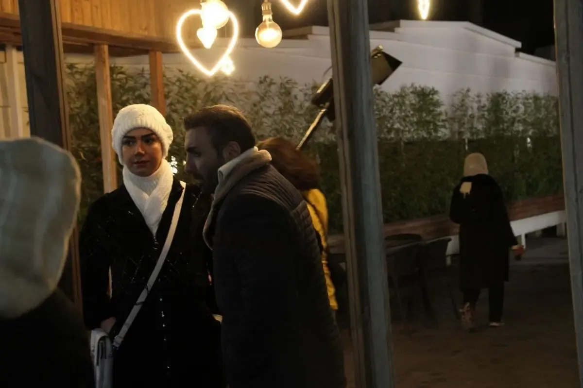 نمایی مفهومی از فیلم سینمایی خار و خاک