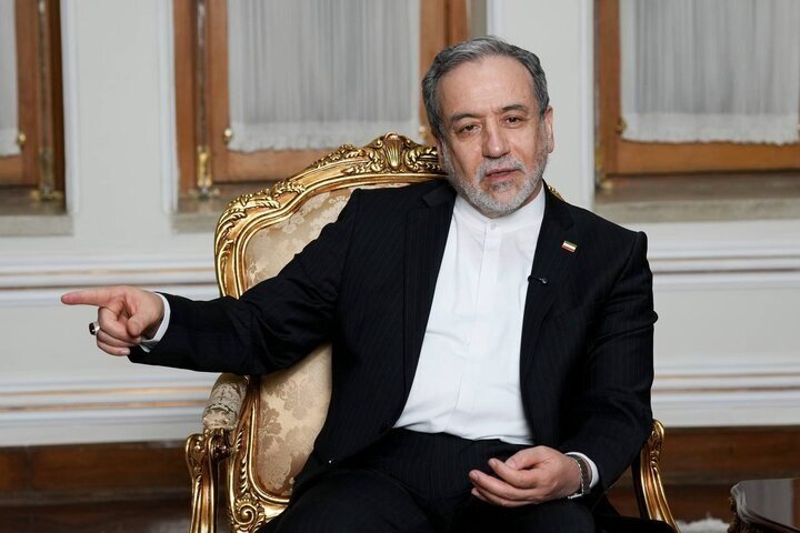 Araghchi mocks US ‘novel solution’ in dealing with Iran