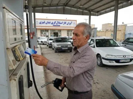 محدودیت کارت سوخت جایگاه‌ها در ۱۱ استان؛ سهمیه جدید بنزین و شرایط رانندگان