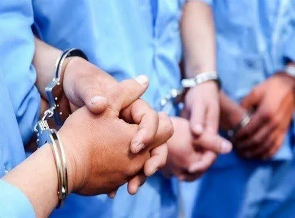 دستگیری ۳ اوباش قمه‌به‌دست در مرند + فیلم